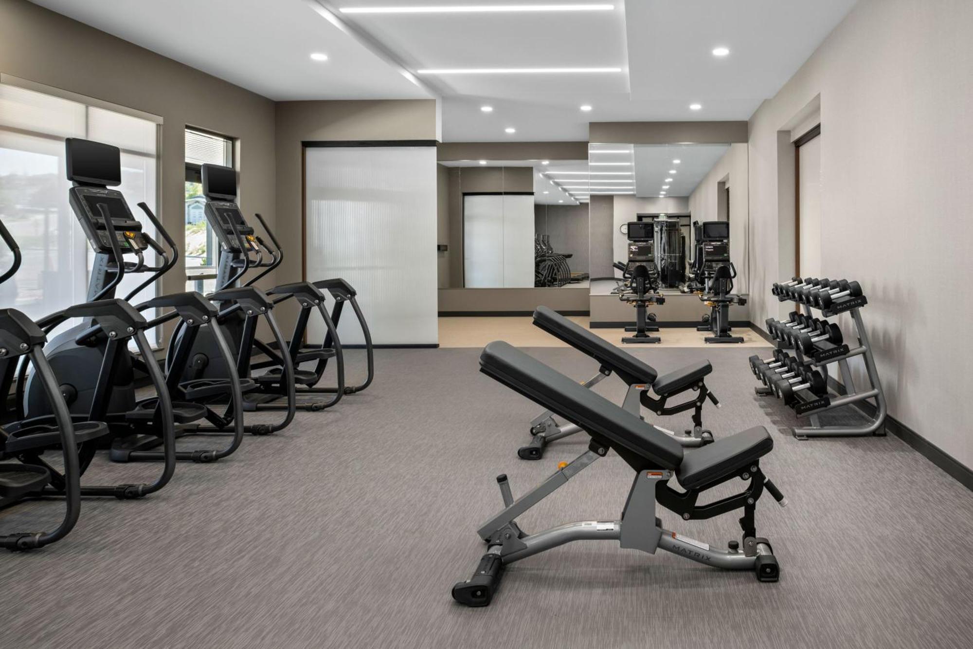 فندق Courtyard By Marriott بوكاتيلو المظهر الخارجي الصورة
